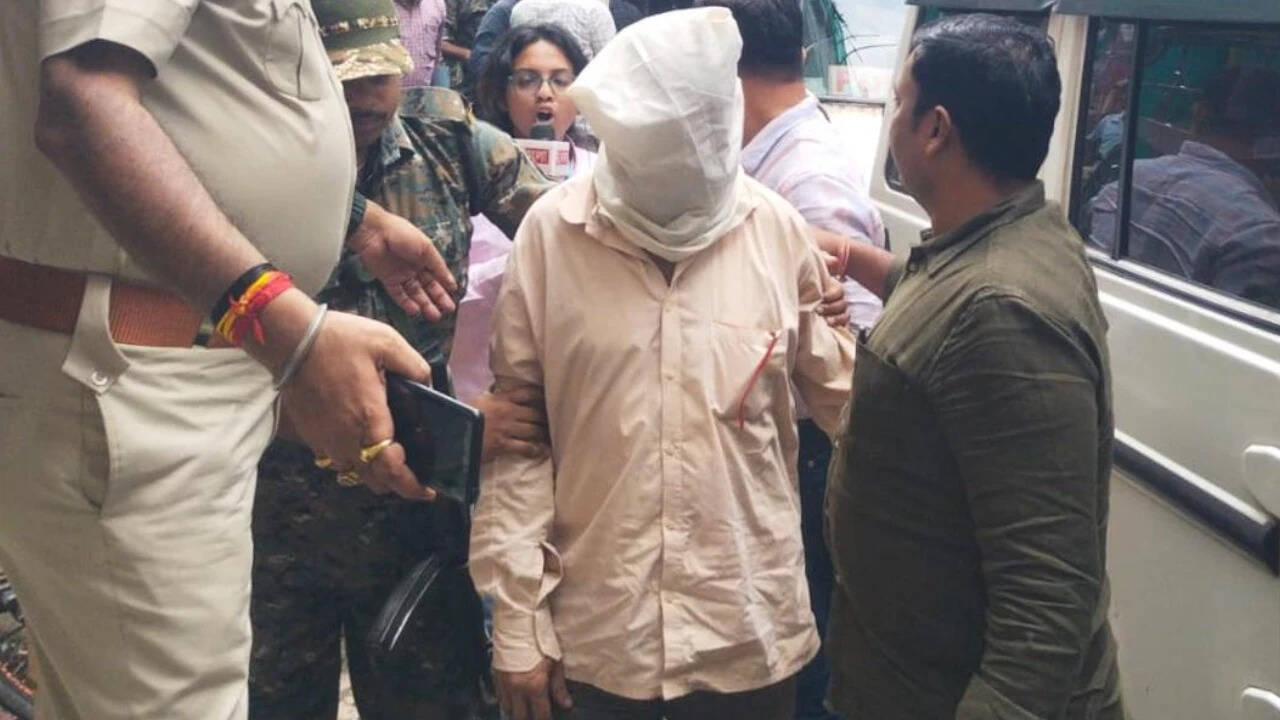 Pak spy arrested in Bengal for ISI links visited Kolkata six times since 2014-15