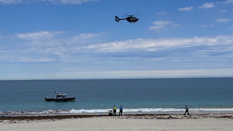 Sorrento Beach closed, swimmer missing after suspected shark attack