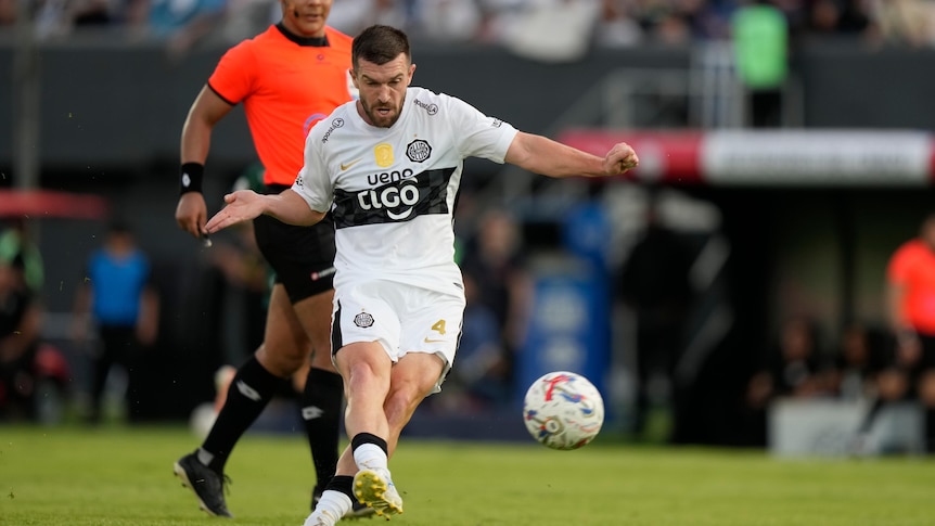 Payne's fame began as a joke. Now his shirt has sparked a bidding war