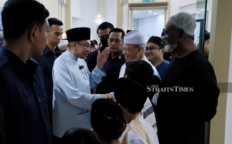 Anwar says constitutional process must be followed in Negri Sembilan