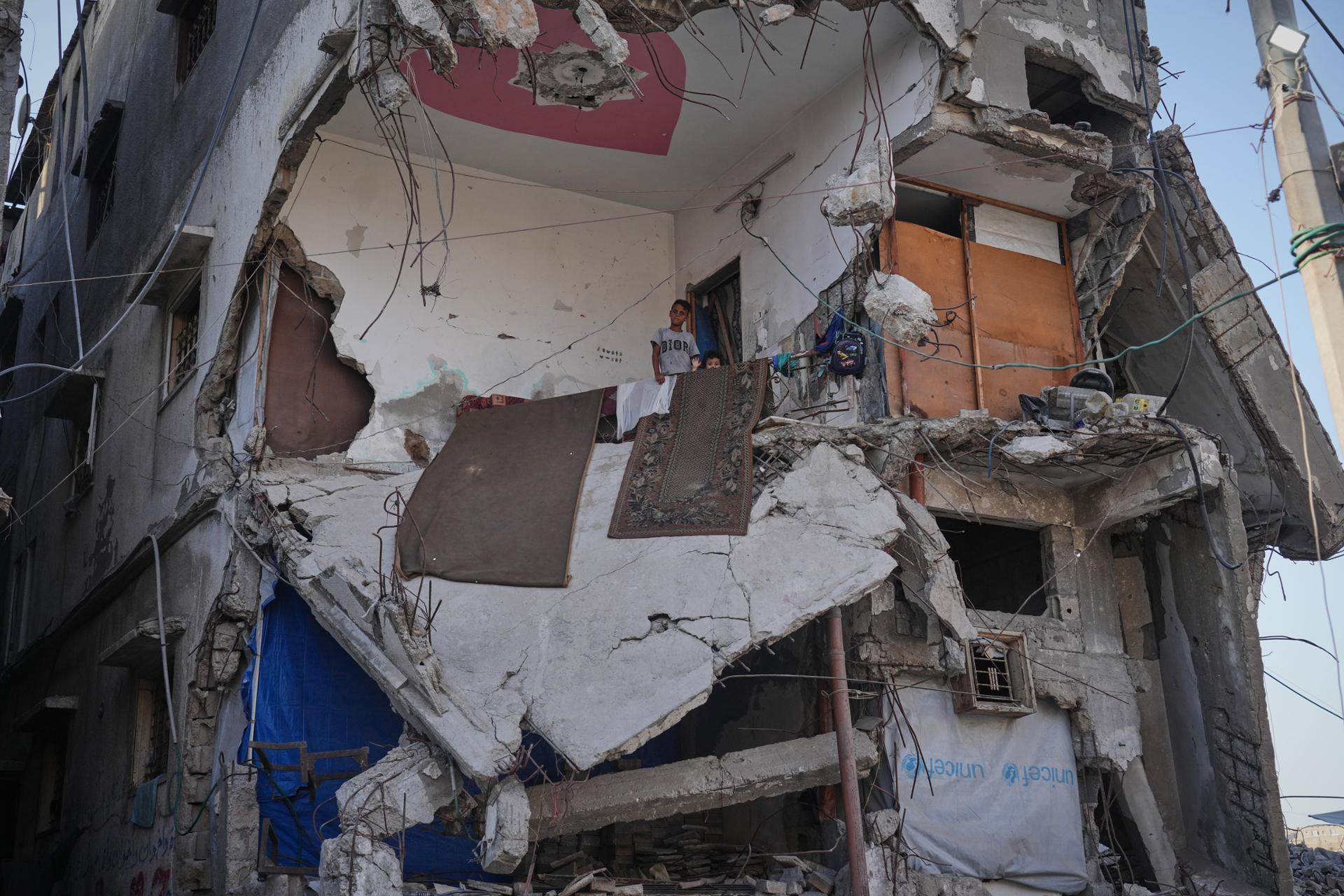 Gaza building collapse shows dangers plaguing enclave since Israel-Hamas truce