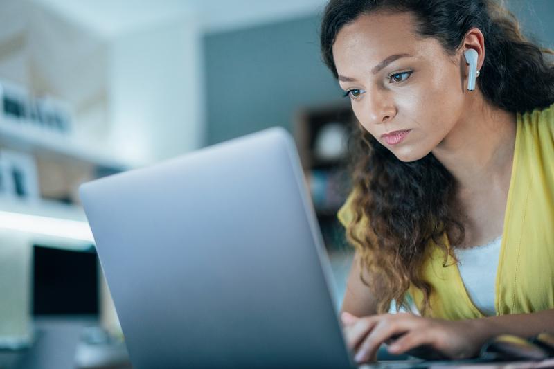 Opera's 2026 Outlook: AI-Enhanced Browser Suite Scales High-Monetization User Base
