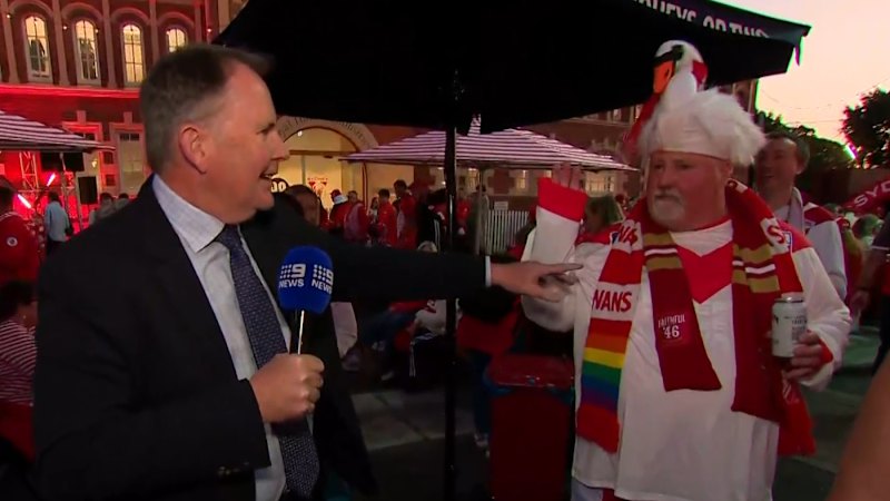Swans fans gather at the SCG