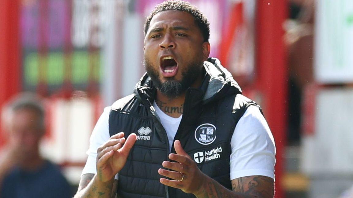 Crawley boss calls for fan backing on Grimsby trip