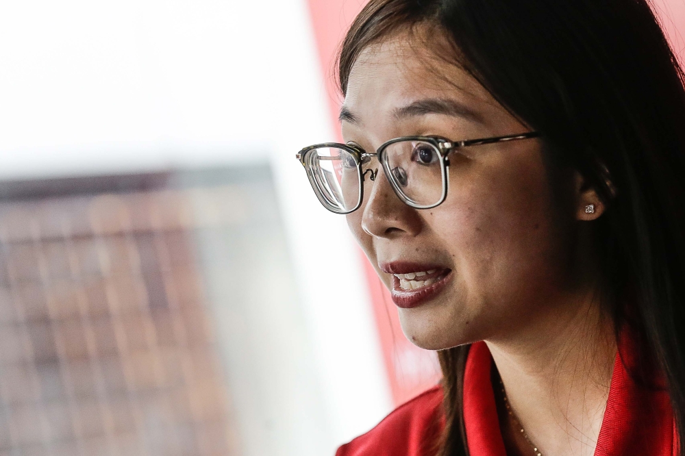 Selangor mulls giving free reusable masks to students amid prolonged haze