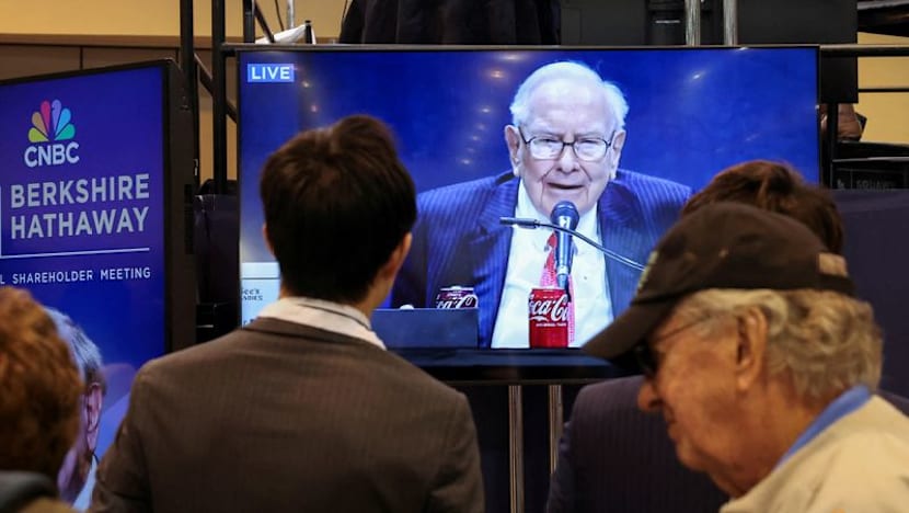 Warren Buffett steps down as Berkshire chair, becomes chairman emeritus