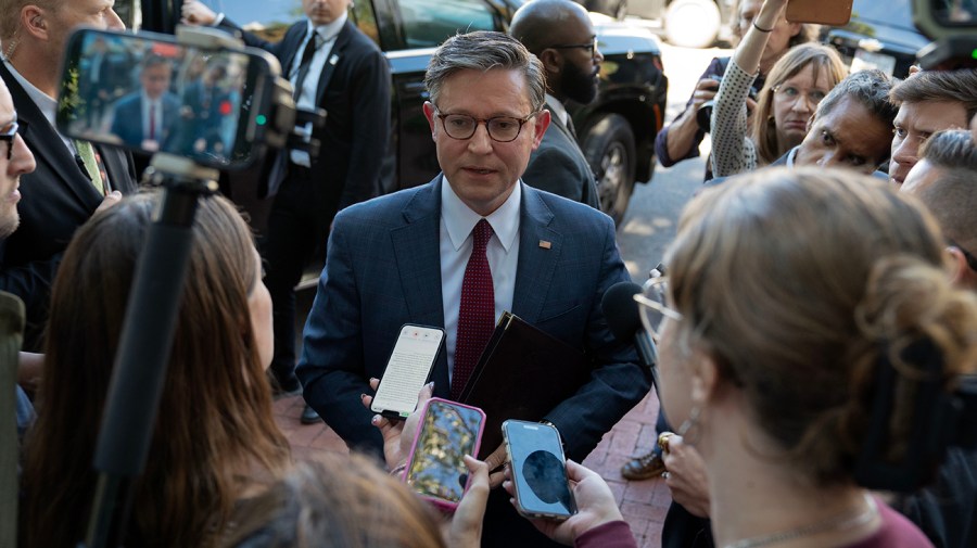 GOP faces reality check as they try to hold onto House majority