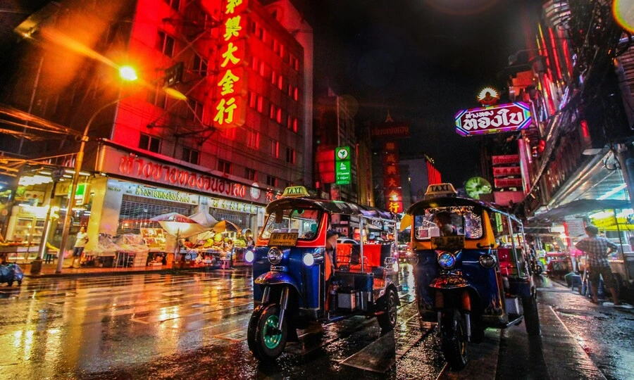 Thailand steps up crackdown on foreigners engaged in illegal business activities
