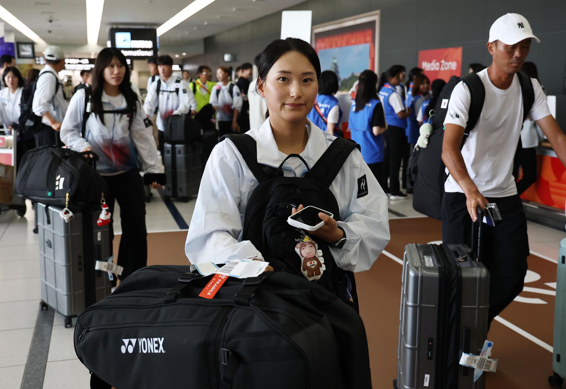 S. Korea secures bronze medals in men's, women's team events in soft tennis