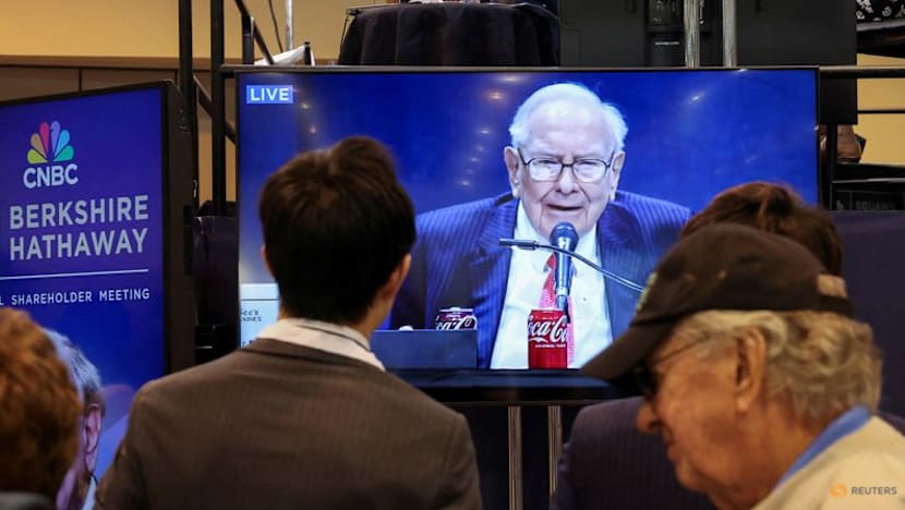 Warren Buffett steps down as Berkshire chair, becomes chairman emeritus