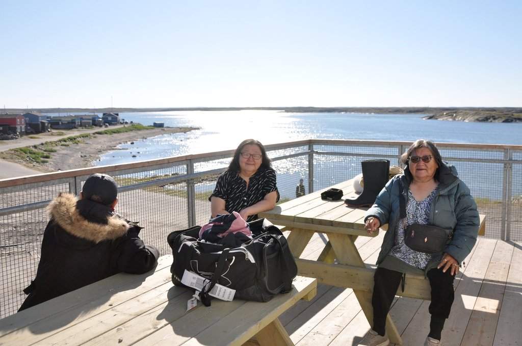 Few signs an election is underway in Quebec’s Far North