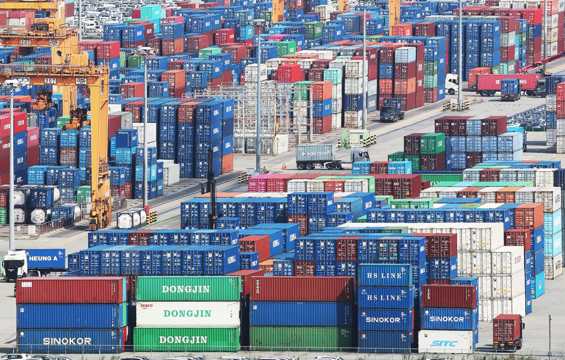 Korean economic recovery strengthens on strong exports, consumption