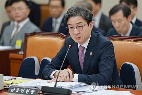 Chief regulator vows to keep vigilant over household debts