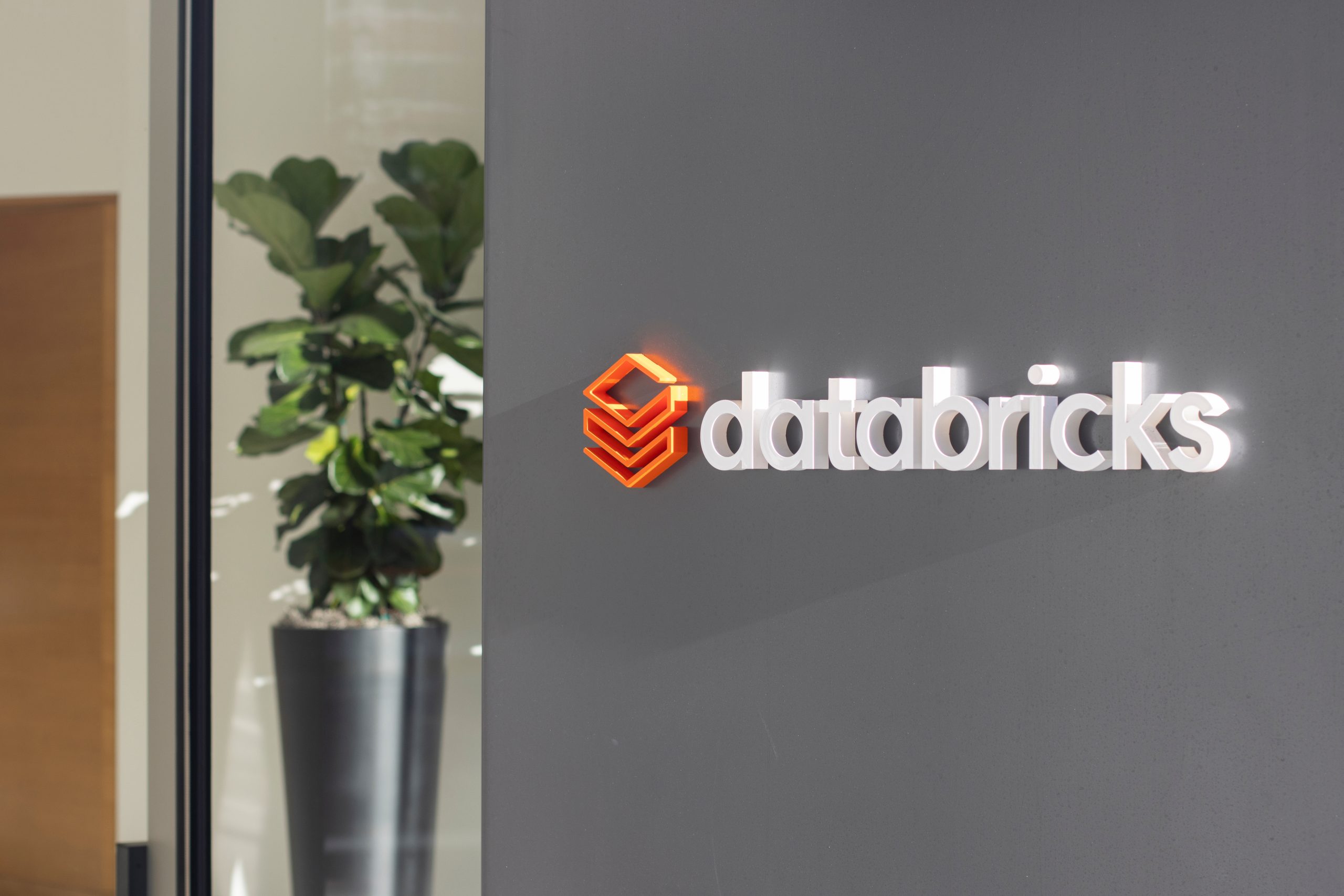 Databricks raised $5b at $190b valuation