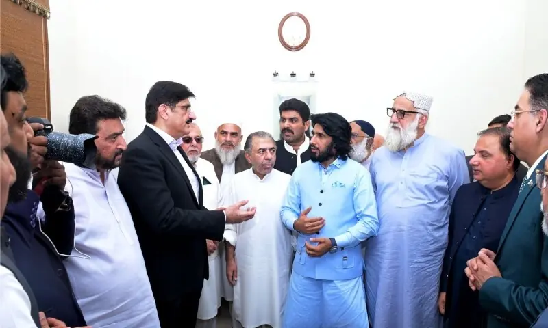 Transporters’ issues almost resolved: Sindh CM