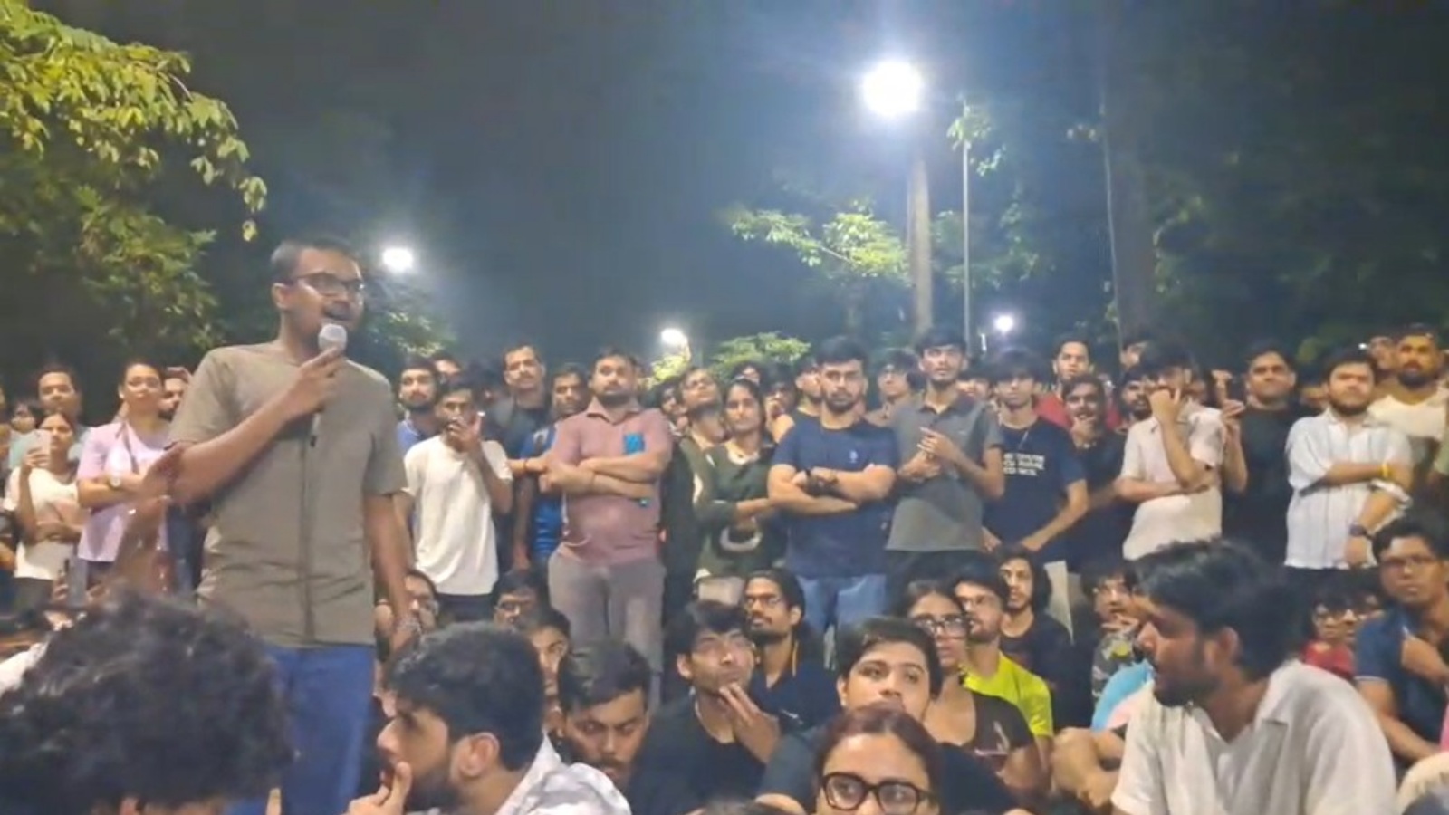 IIT-B student dies by suicide hours after being found with phone in exam hall; 400 students protest