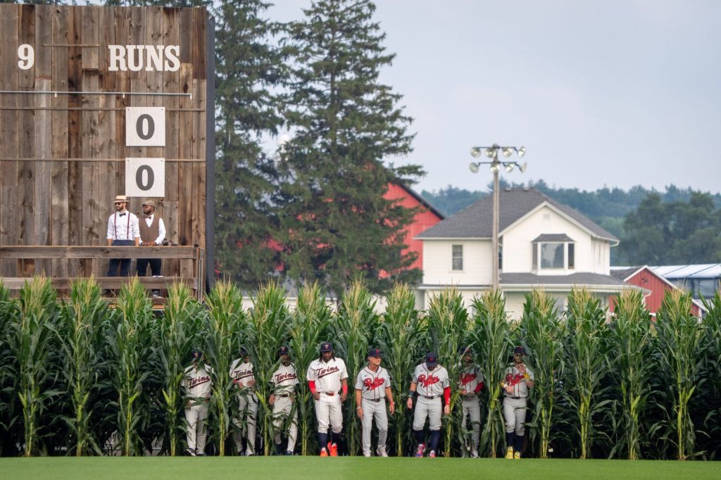 MLB Field of Dreams Game Survives the Rain, Delivers on Nostalgia