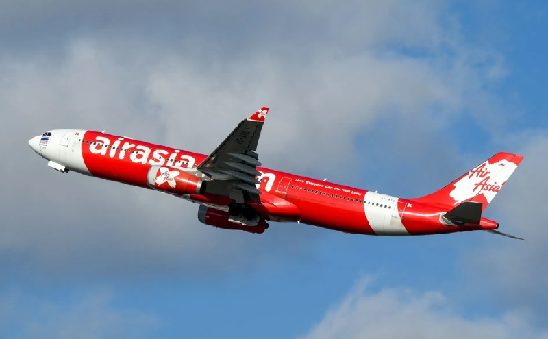 Analysts see better days ahead for AirAsia, trim target prices