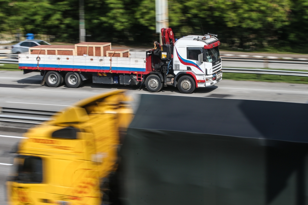 Subsidised health screening for commercial vehicle drivers needs more push — Loh Foon Fong