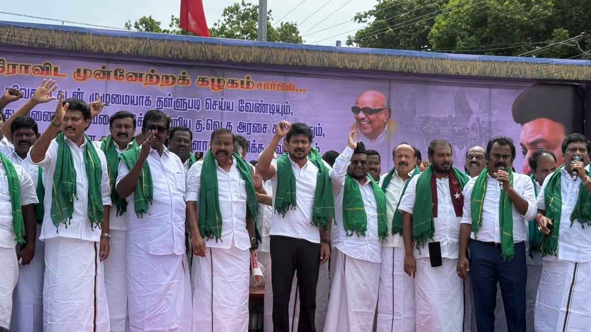 Cauvery issue: Udhayanidhi leads DMK demonstration in Thanjavur; calls CM Vijay ‘incompetent’