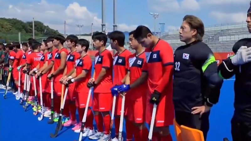 Players left confused as wrong anthem plays