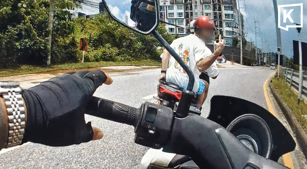 Foreigners flee traffic checkpoint, kick officer before arrest
