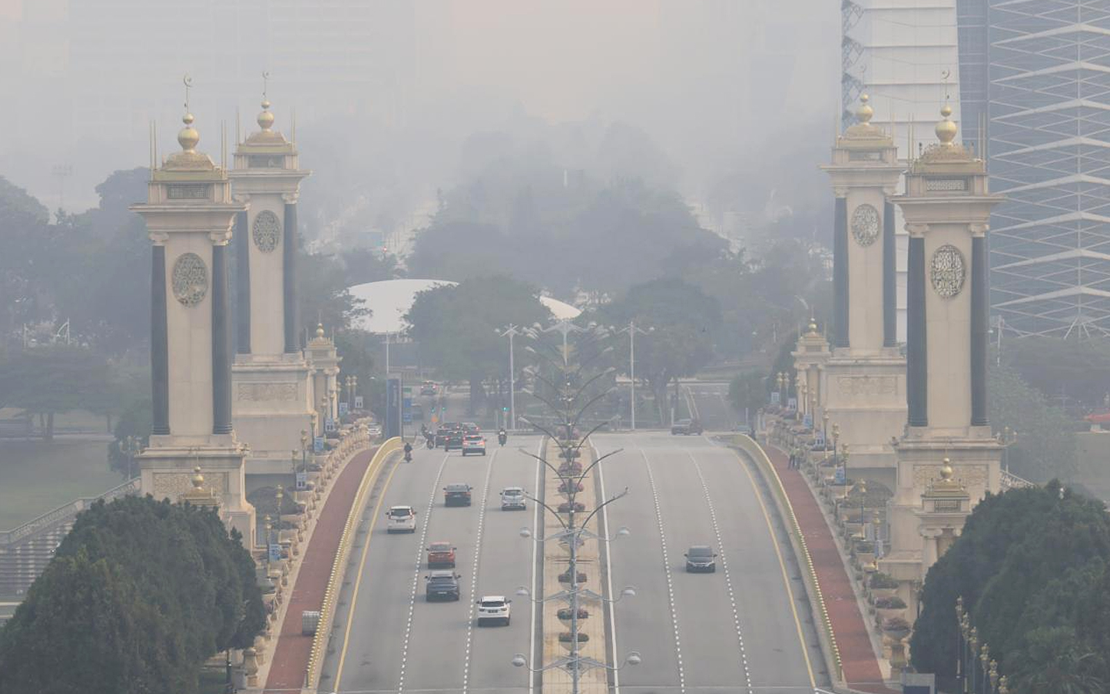 Haze situation improves, only 20 areas at unhealthy API levels as of 9am