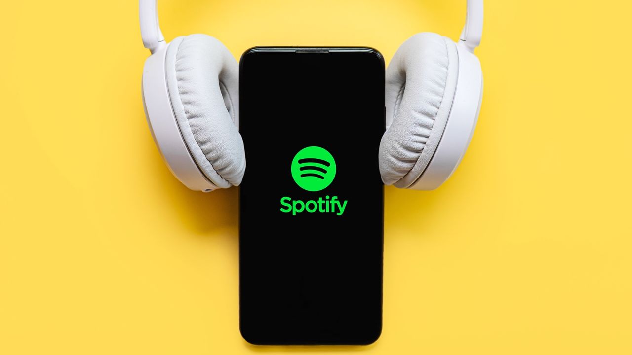 Never lose a podcast highlight again thanks to this Spotify feature