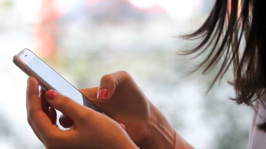 Woman worried about relative's neo-Nazi views criticises support hotline
