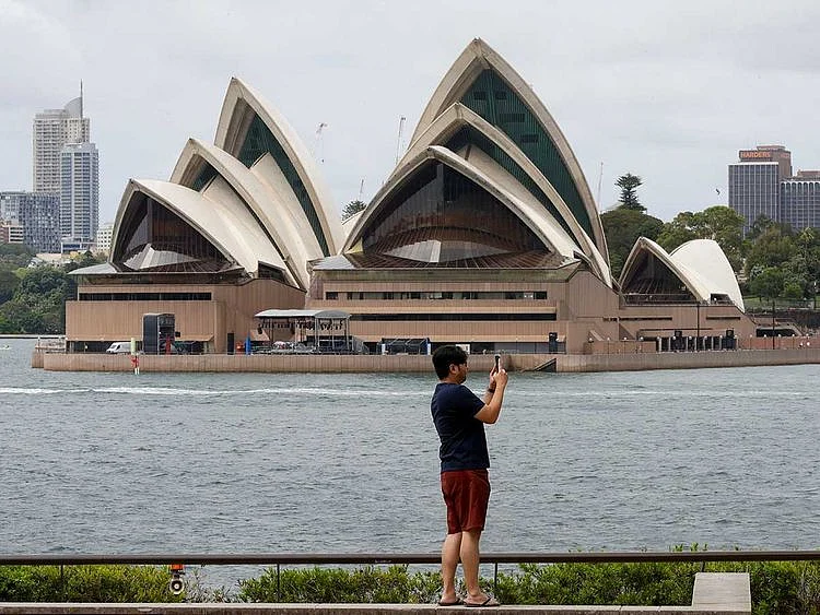 Australia’s new visa rules: What backpackers and international students need to know