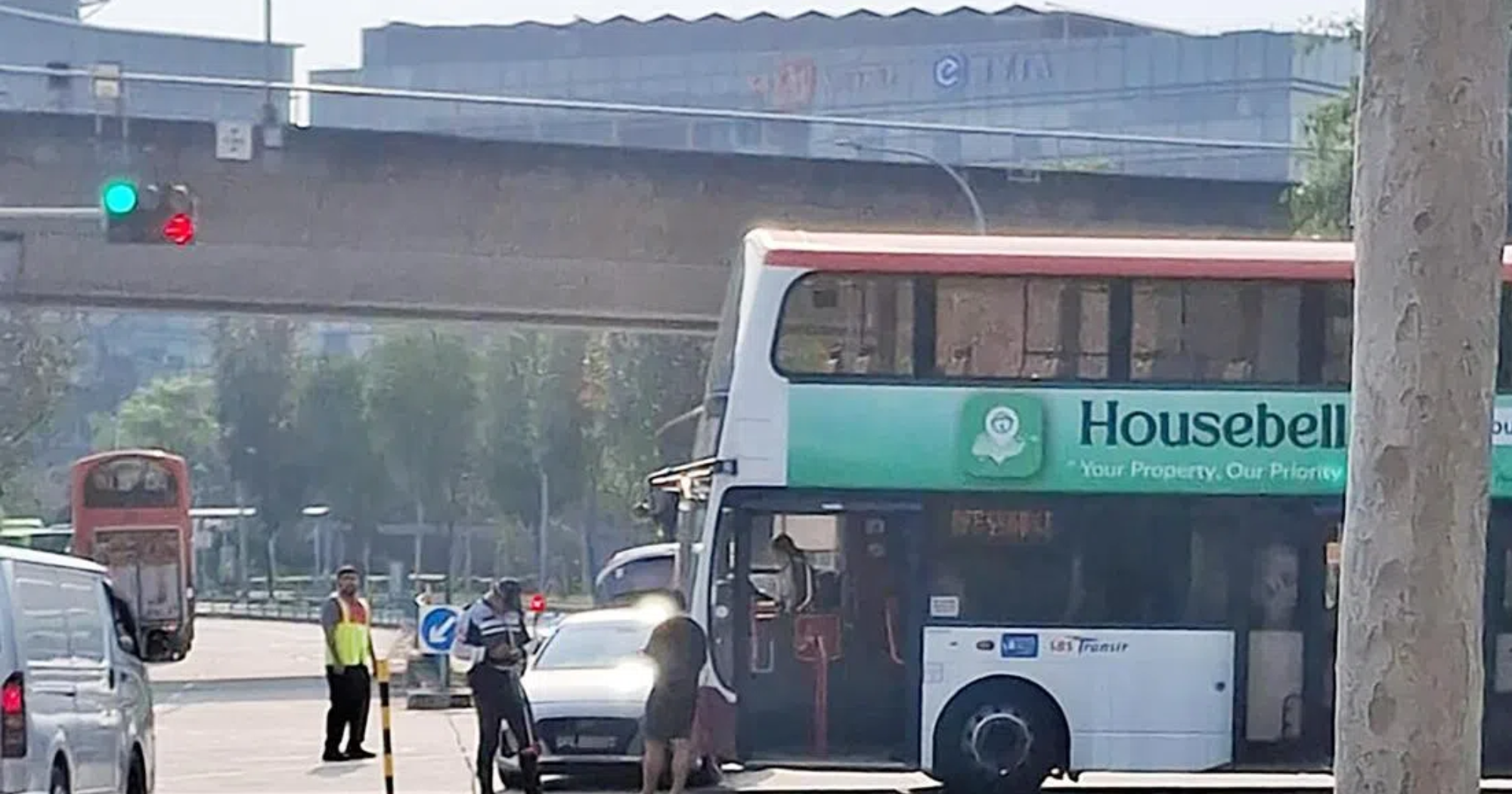 Bus & car collide in Tampines, girl, 6, injured
