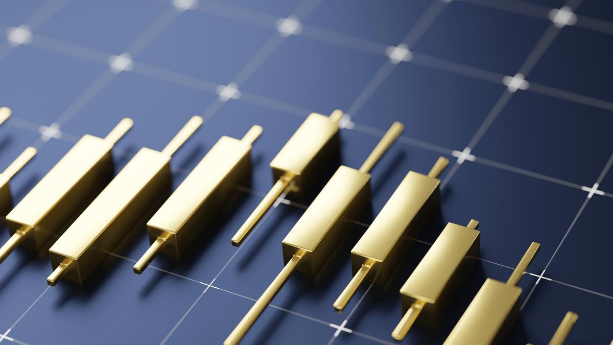 Gold on track for weekly loss as investors book profits after inflation-fuelled rally