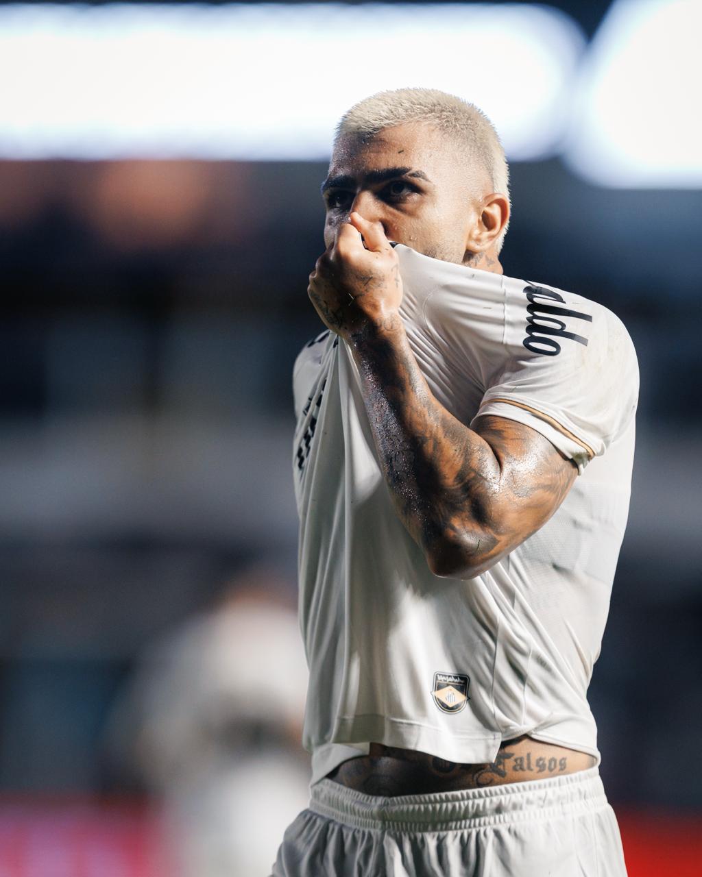 Santos FC come from behind to beat Macará in Sudamericana opener