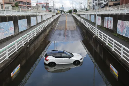 Thousands stranded as heavy rain kills at least four in Japan