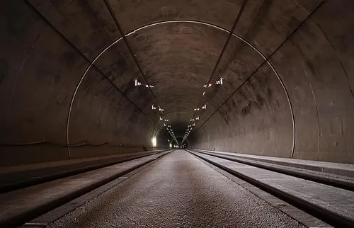 Seven workers killed in India tunnel accident
