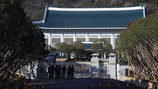 Top Office: President Lee Believes in Constitutional Reform