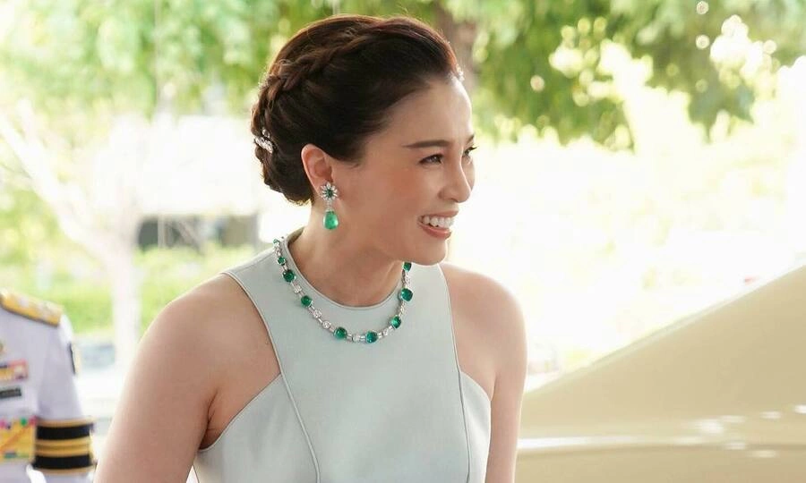 Queen Suthida makes a statement at public events with Western silhouettes and Thai craftsmanship