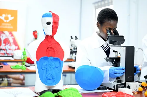 Hanyani learners get hands-on access to science