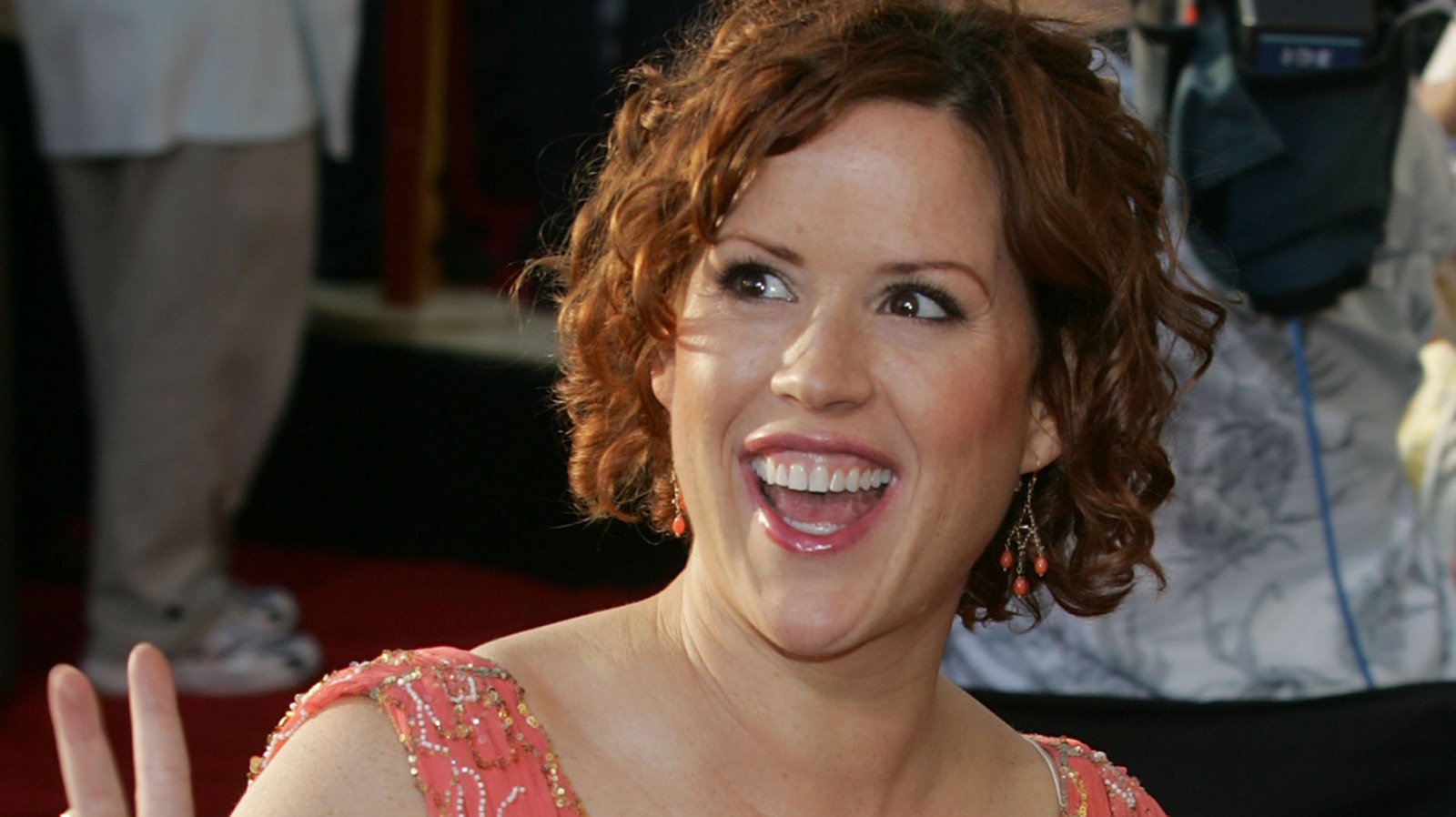 30 Years Ago, Molly Ringwald Starred In A Sitcom Bomb With An Amazing Cast