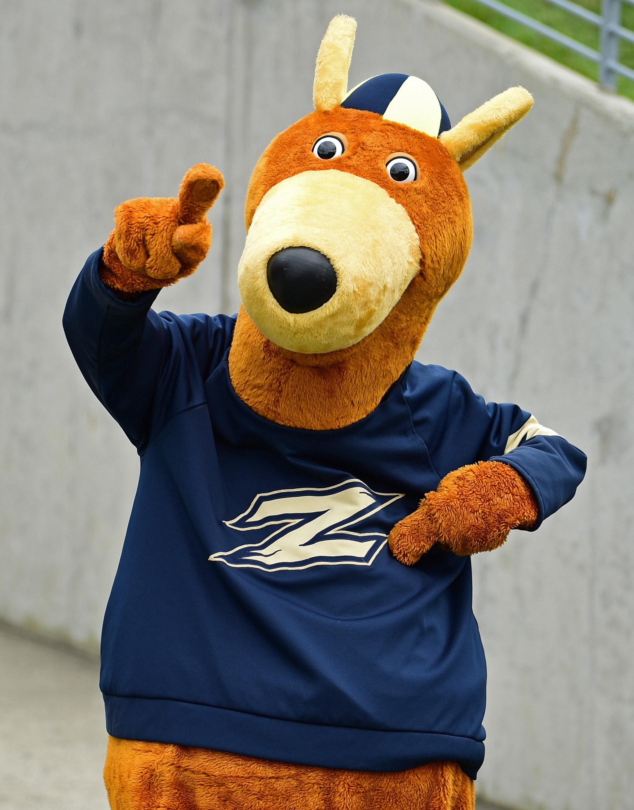 OPEN THREAD: The Zips of Akron at Minnesota Gophers