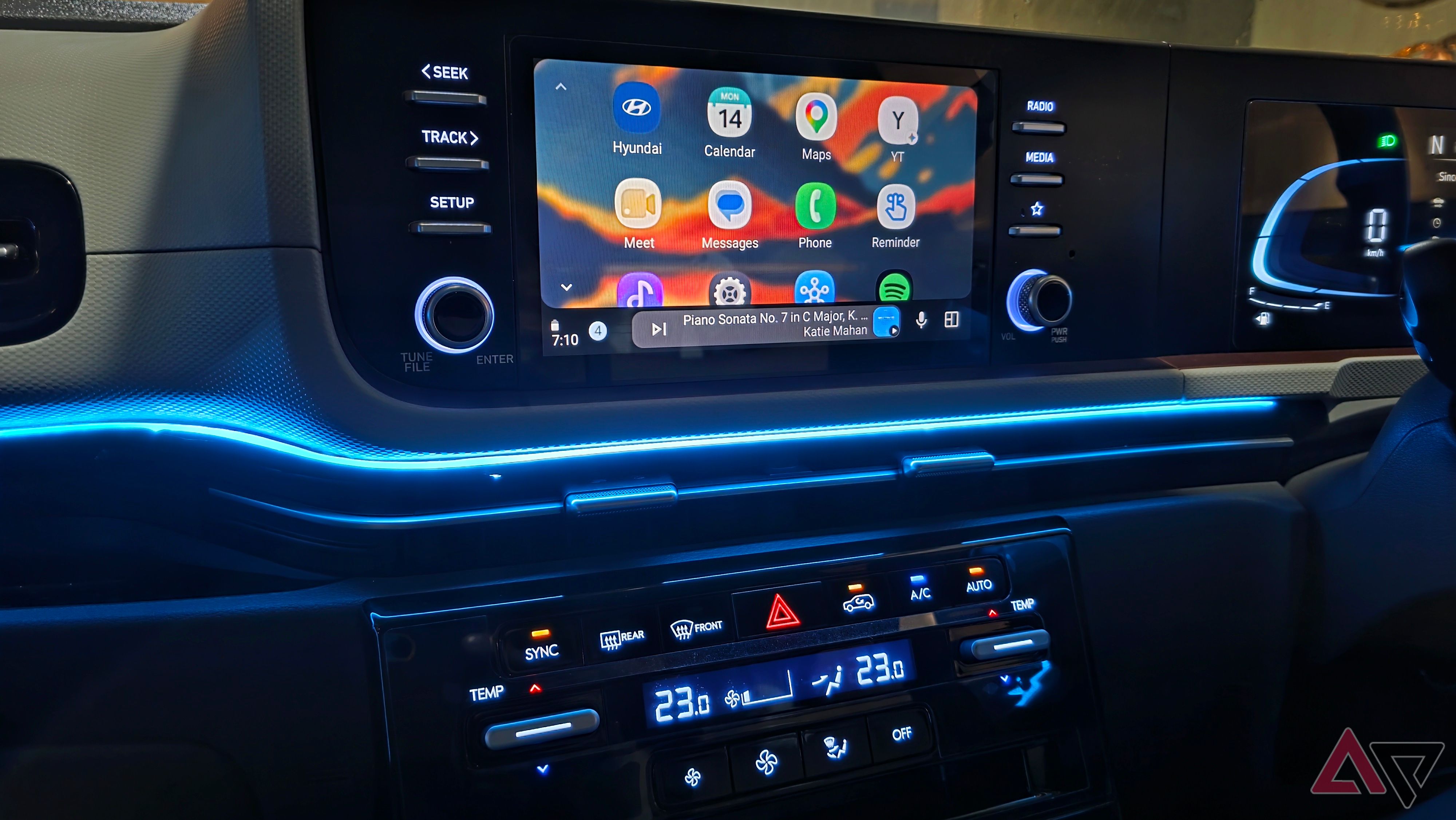 I disabled these smartphone features; now my Android Auto setup is miles better