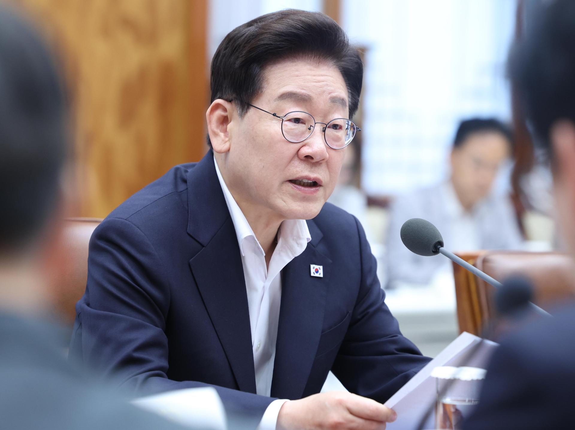'Yellow envelope law' could derail chip cluster project: law experts
