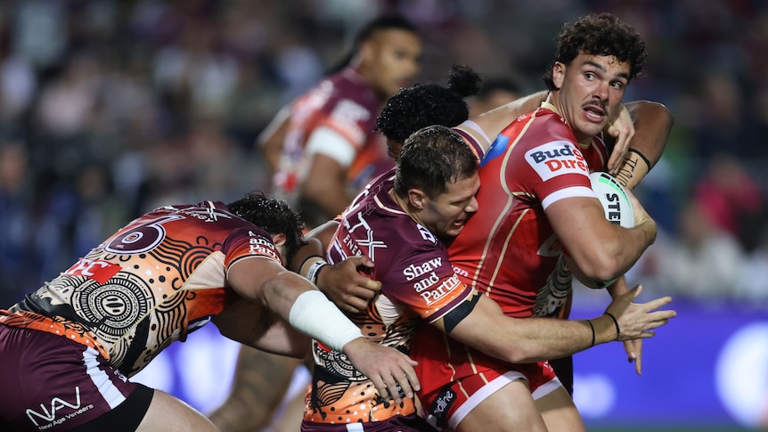 Live: Phins take lead in low-scoring clash with Manly