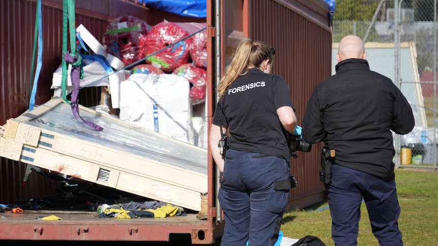 Man critical after glass panel falls on workers near Albury