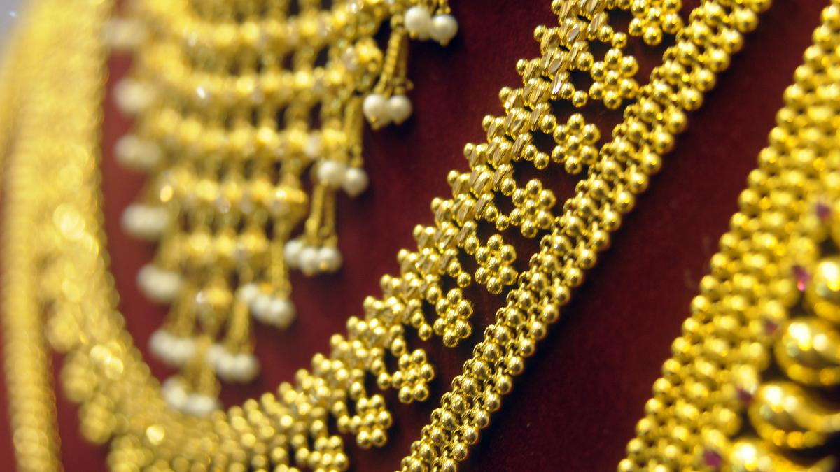 Gold Rate Today, Aug 14: Gold prices down in Delhi, Mumbai, Kolkata, Bengaluru, Ahmedabad
