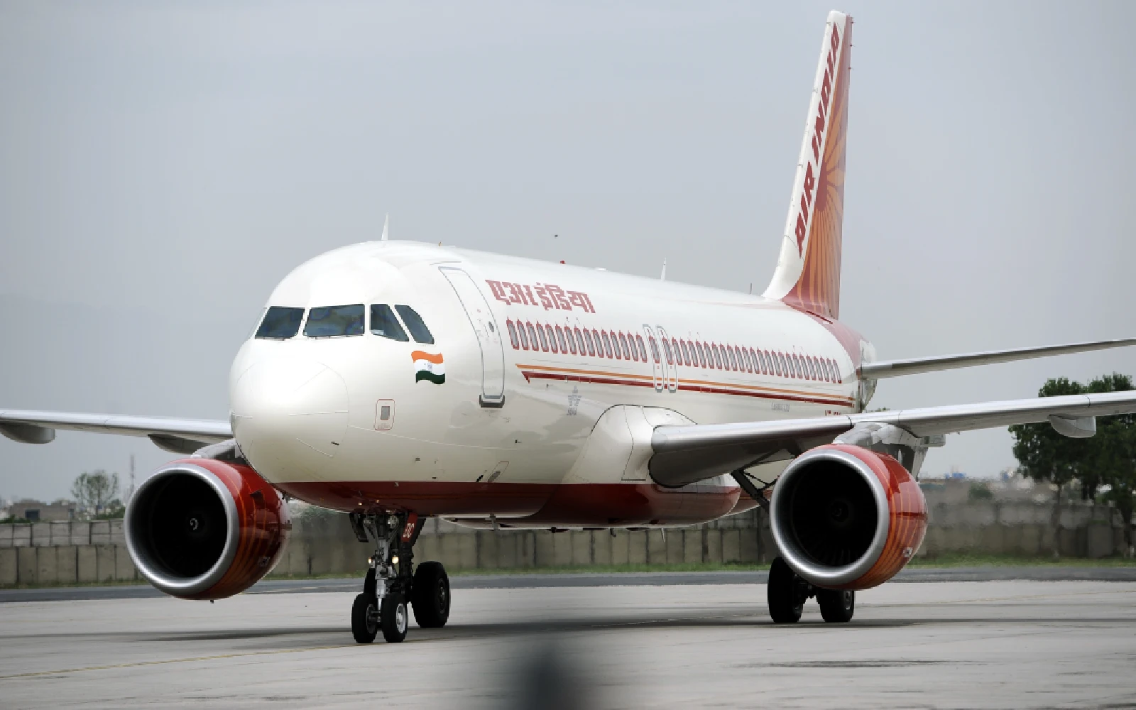 Air India A320 briefly lost key flight controls, Airbus analysis shows