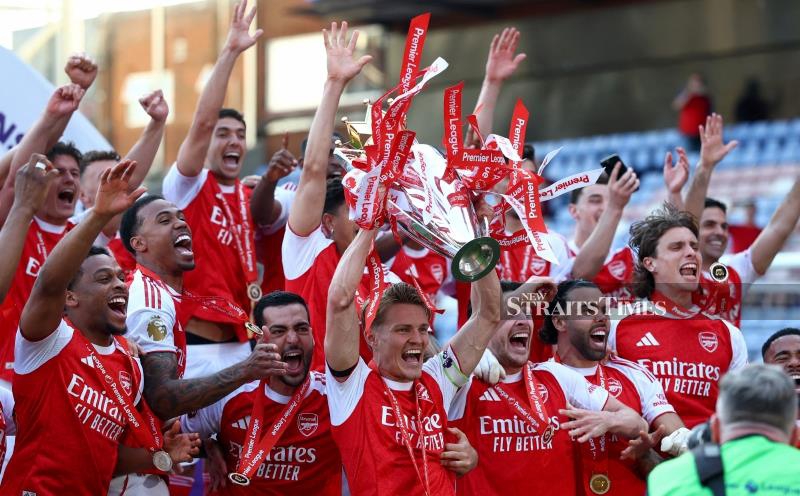 From hunters to hunted: Arsenal ready to retain Premier League crown
