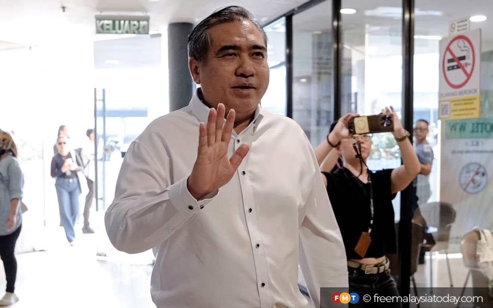 Keputusan Loke mungkin tak dapat reda kekecewaan DAP, kata penganalisis