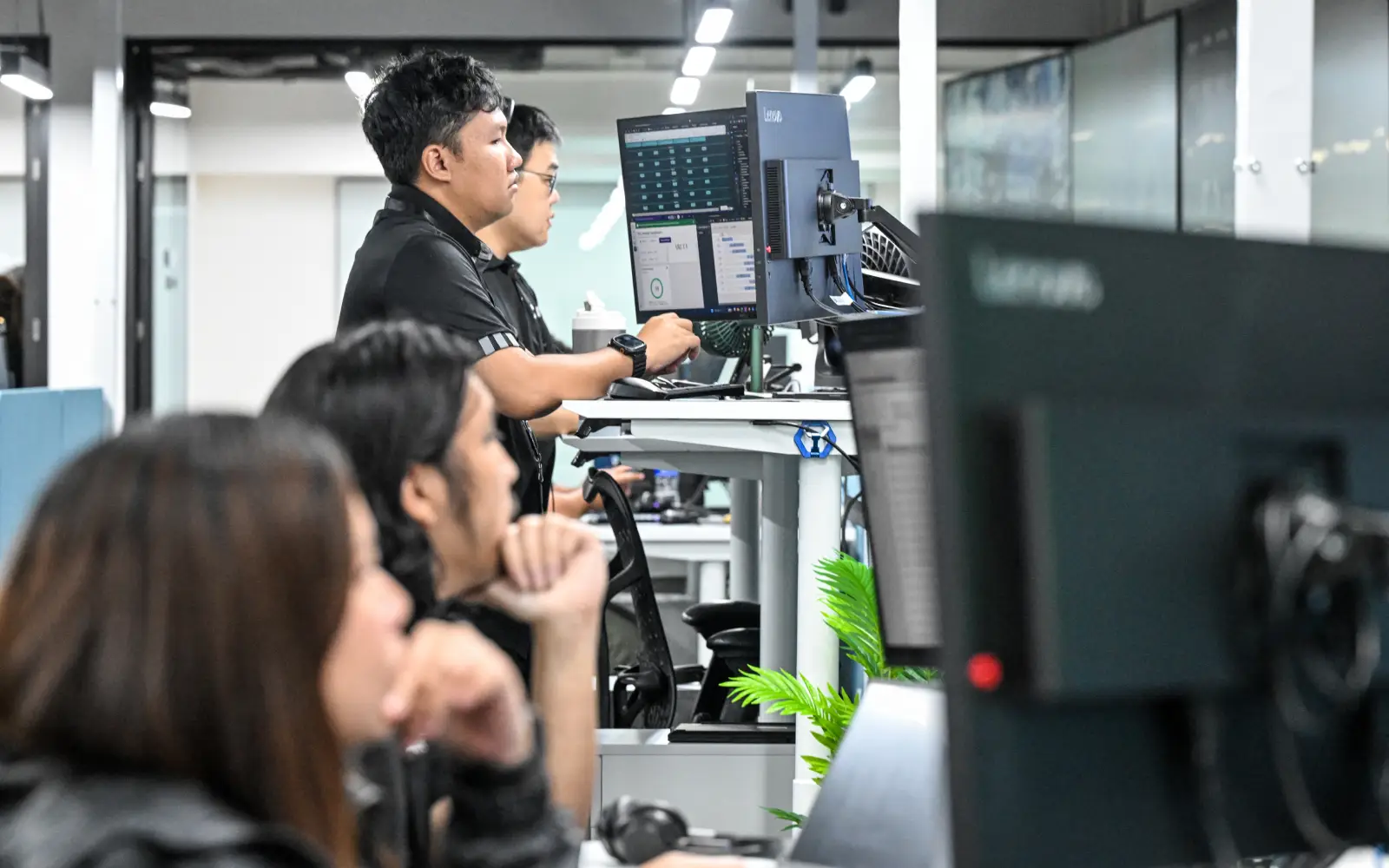 Singapore’s data centre command hub keeps AI up and running
