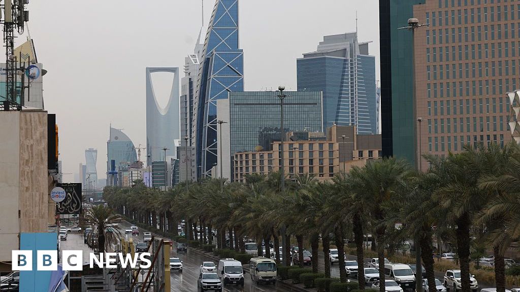 Saudi Arabia issues first air raid alerts for Riyadh since Houthis escalated strikes